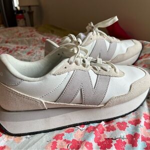 New Balance 237s